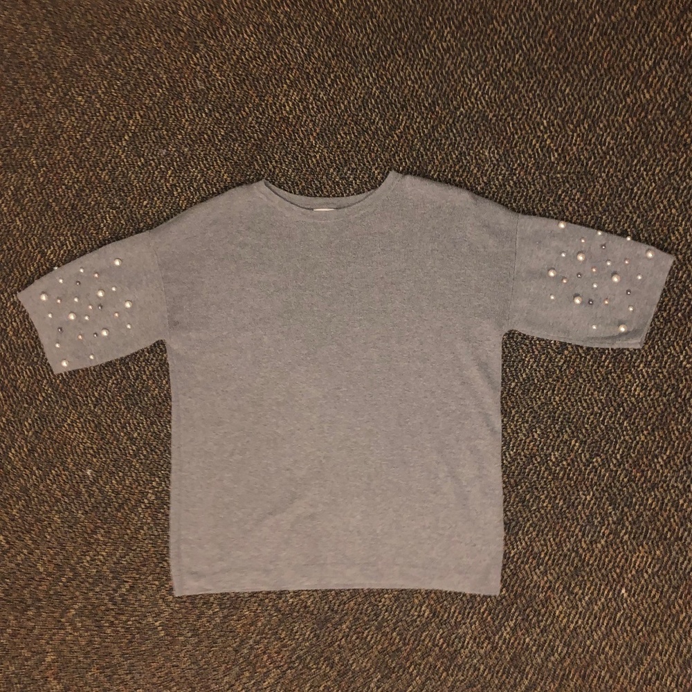 A New Day Short Sleeve Pearl Embellished Grey Pullover Sweater (Small)
